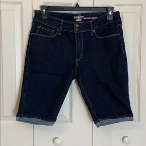 Denizen modern skinny shorts sz 14
